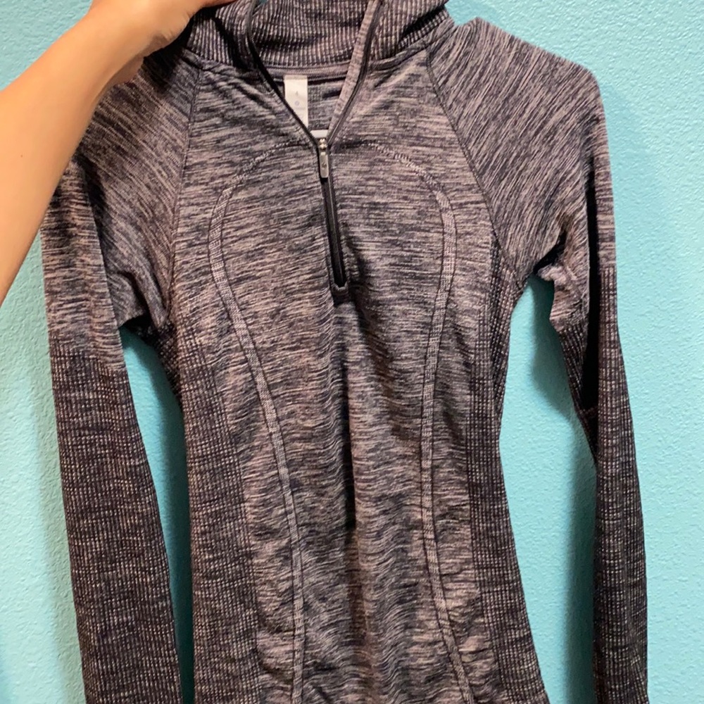 Lulu quarter zip